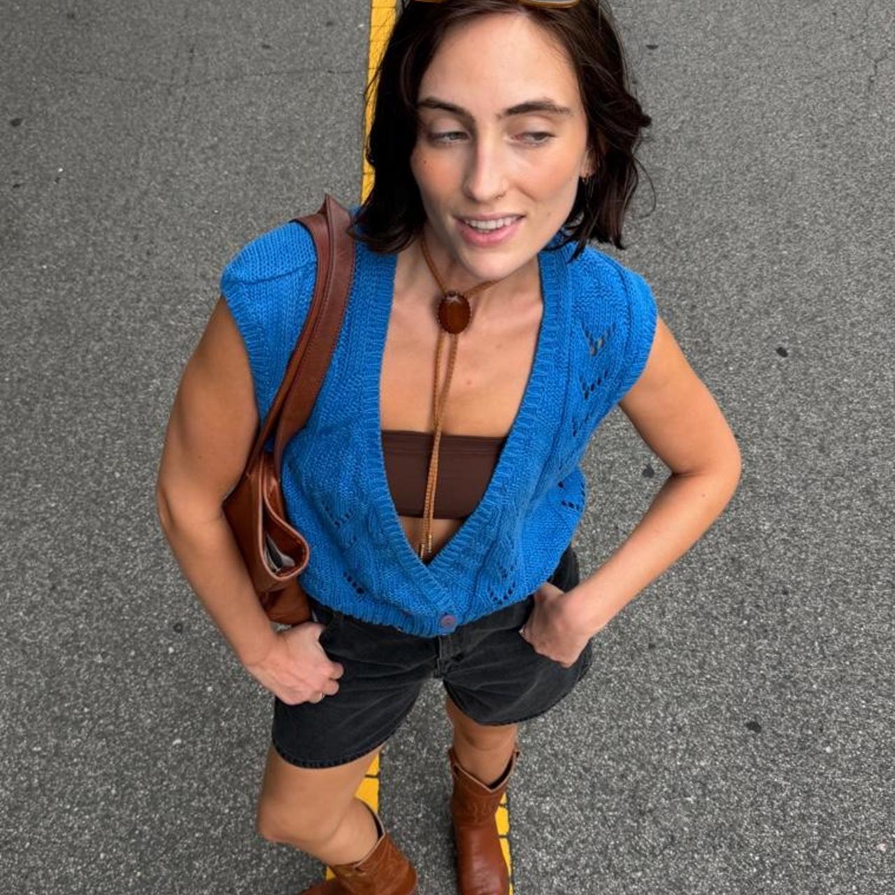 Vintage 90s blue linen & cotton button vest 🚎